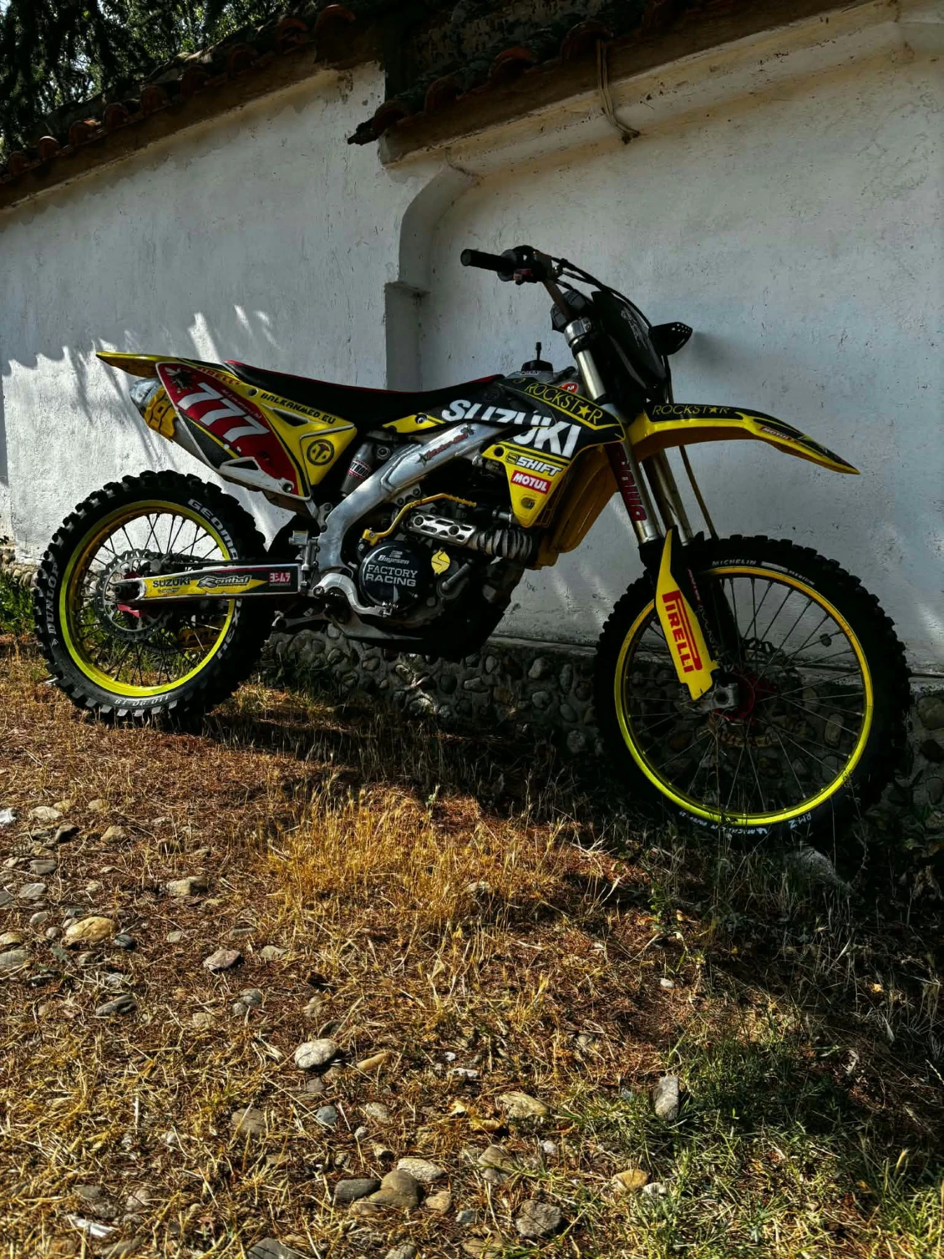 Suzuki Rmz