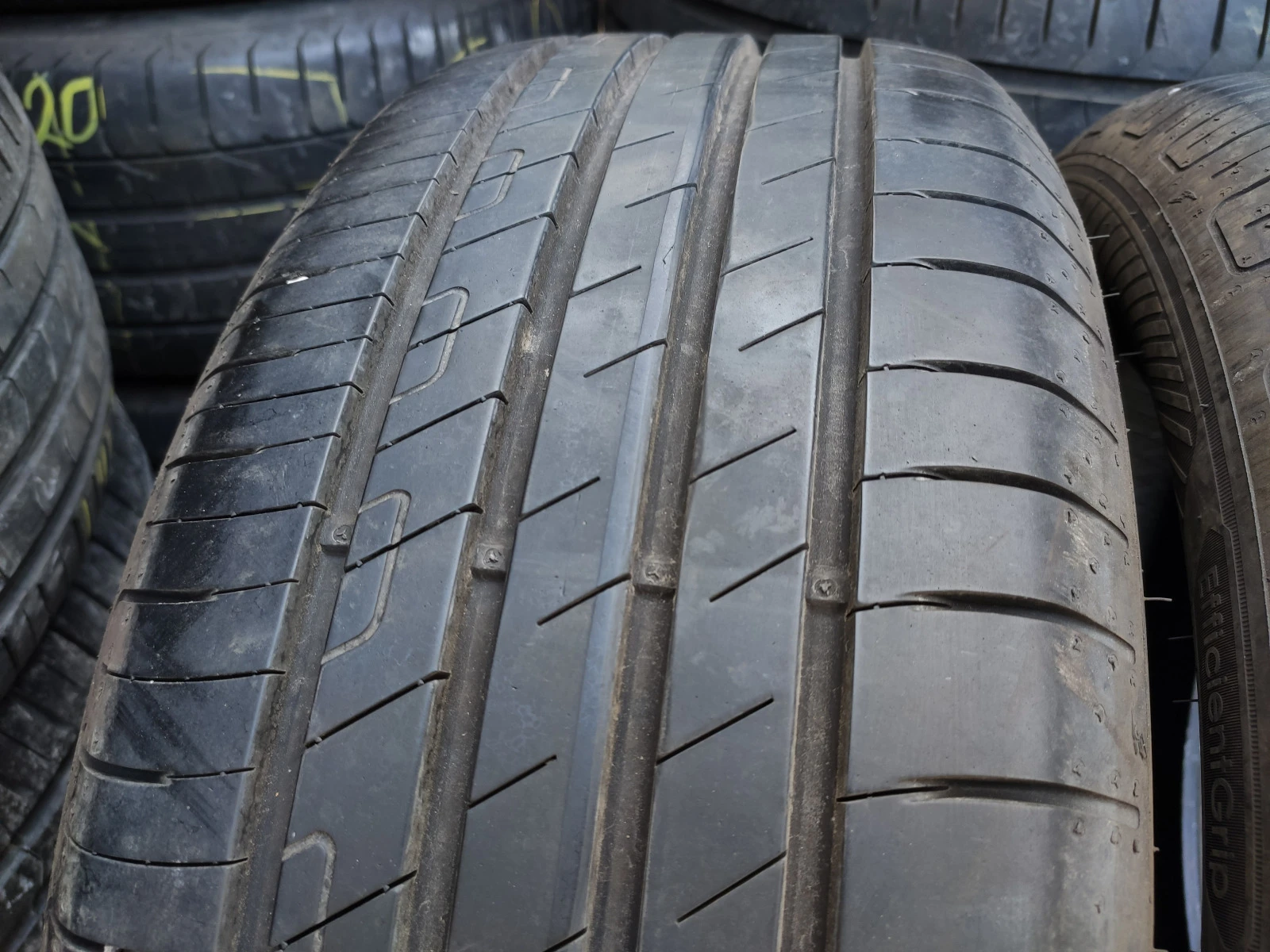  215/50R17 | Mobile.bg   1