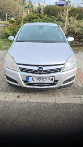 Opel Astra 1, 4 90 кс газ-бензин, снимка 1