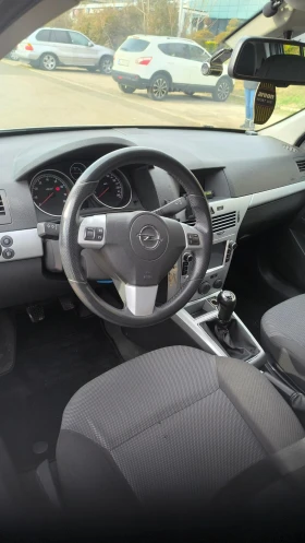 Opel Astra 1, 4 90 кс газ-бензин, снимка 6