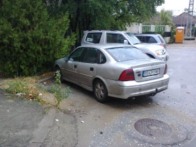 Opel Vectra 2.0 TD - 82 коня КЛИМАТИК - 1750 € / 3422.70 лв. - 27022552 16