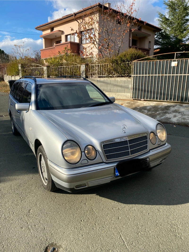 Mercedes-Benz E 290 Комби, снимка 1 - Автомобили и джипове - 48078217