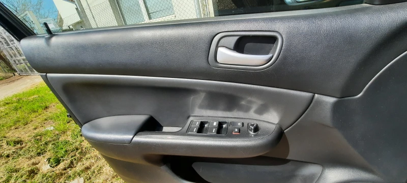 Honda Accord, снимка 16 - Автомобили и джипове - 52618856