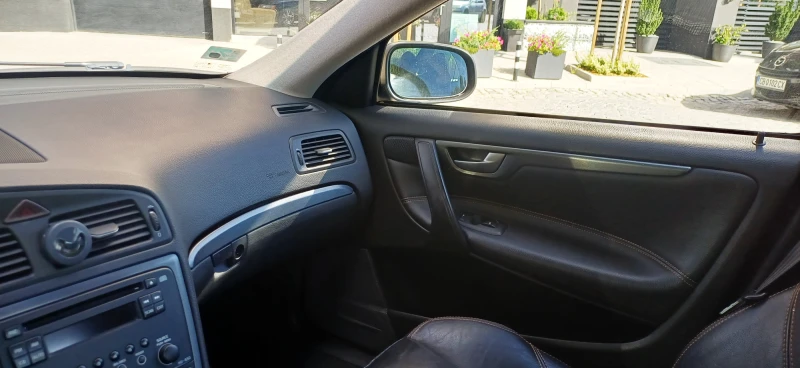Volvo S60 2009, снимка 8 - Автомобили и джипове - 51569993