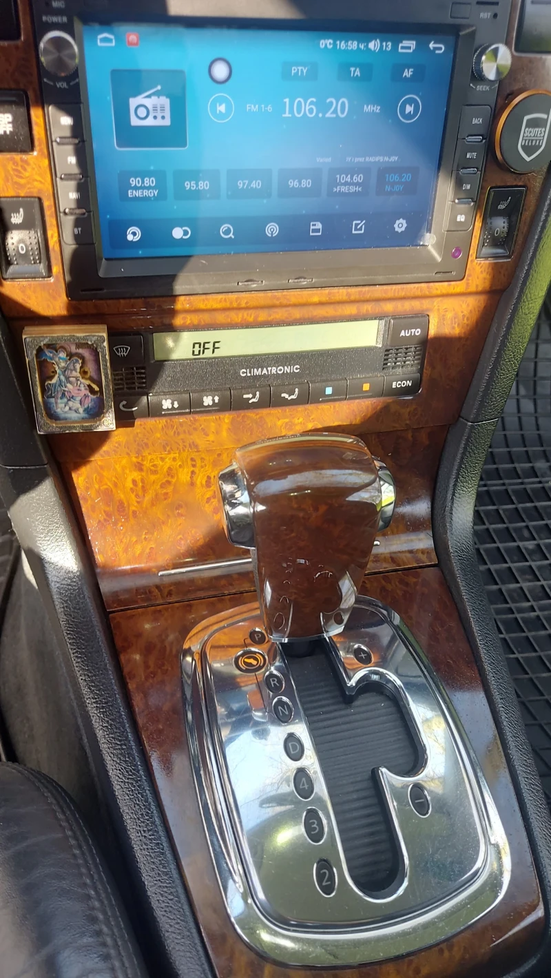 Skoda Superb, снимка 10 - Автомобили и джипове - 52645919