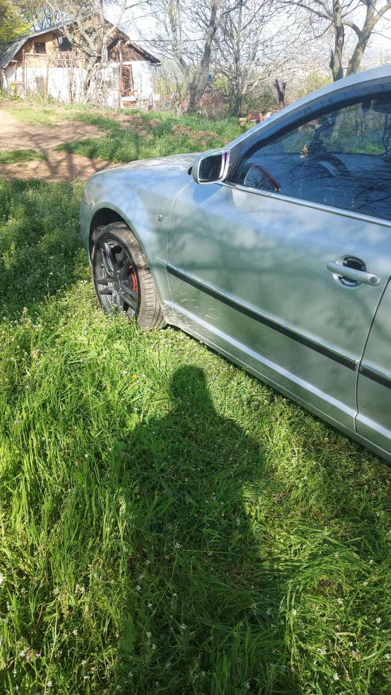 Skoda Superb, снимка 6 - Автомобили и джипове - 52645919