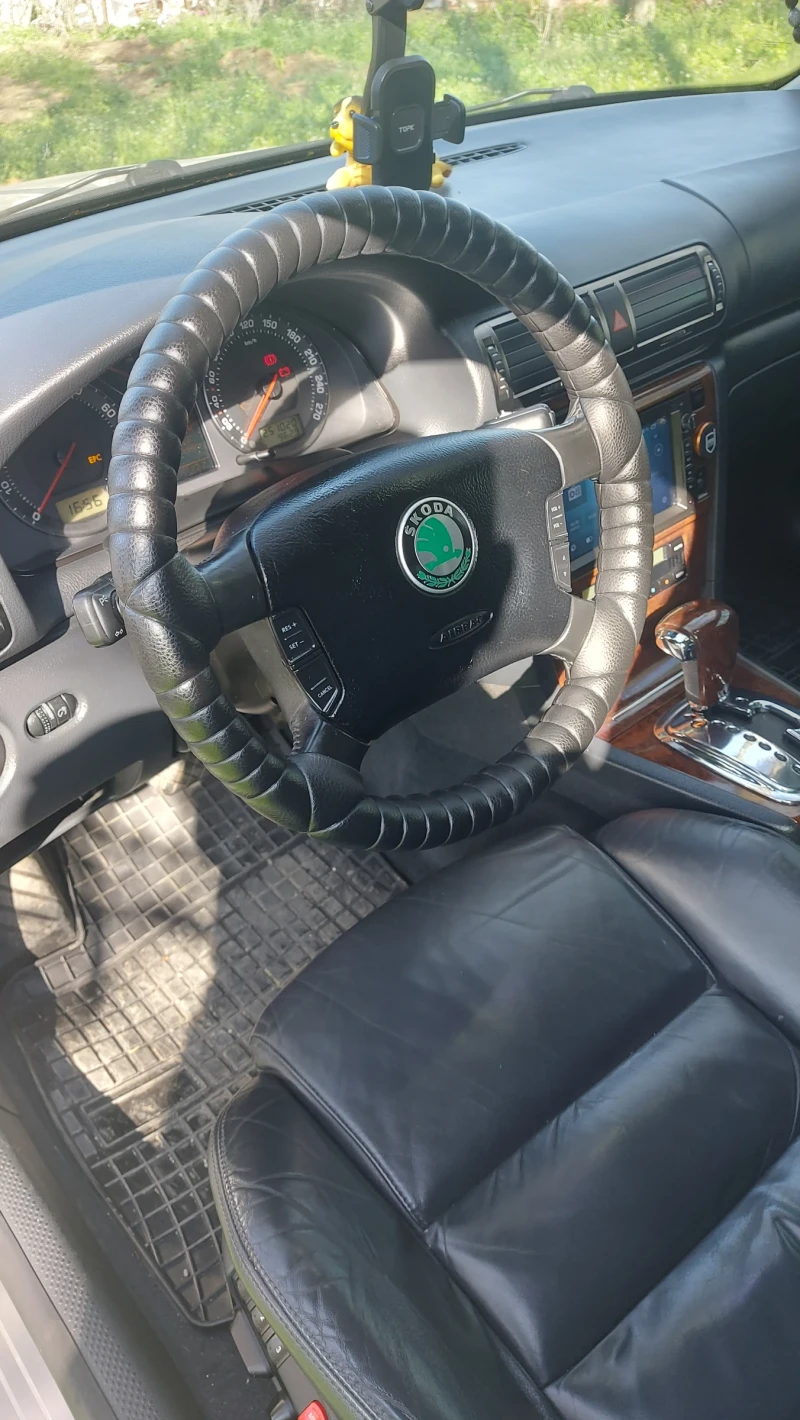 Skoda Superb, снимка 7 - Автомобили и джипове - 52645919