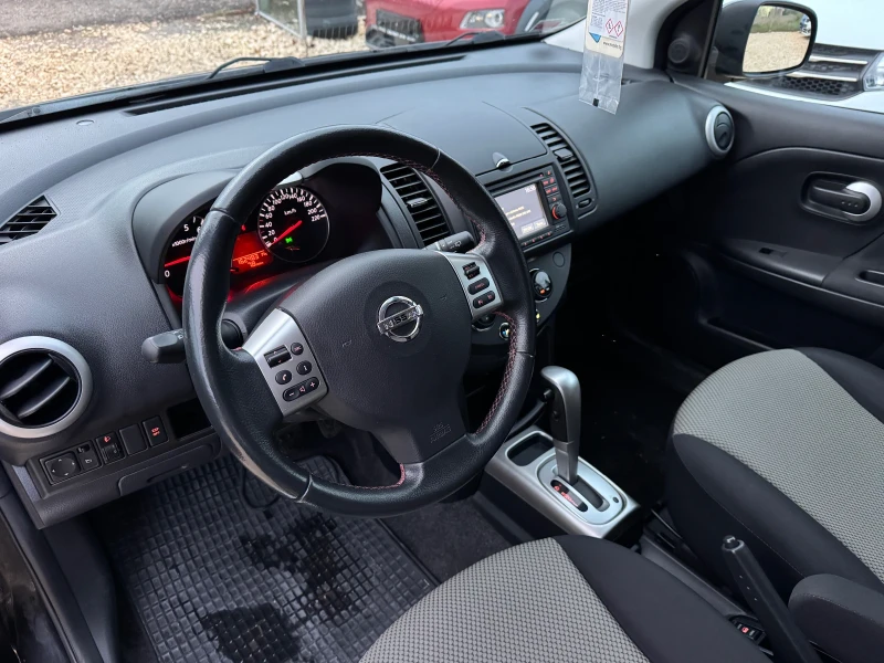 Nissan Note 1.6 Автоматик, снимка 12 - Автомобили и джипове - 52373149