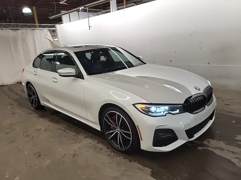 BMW 330 * 330I XDRIVE * CARFAX * БЕЗ ПЪРВОНАЧАЛНА ВНОСКА, снимка 2 - Автомобили и джипове - 53076404