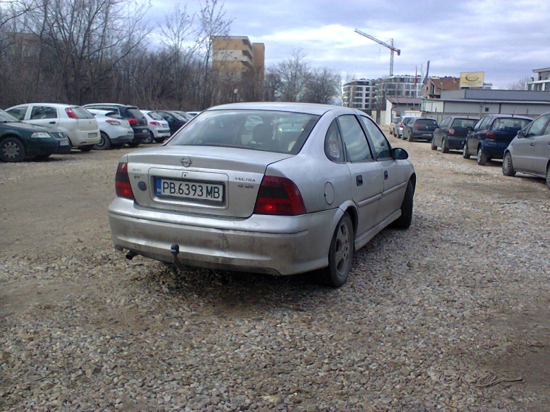 Opel Vectra 2.0 TD - 82 коня КЛИМАТИК, снимка 7 - Автомобили и джипове - 53100251