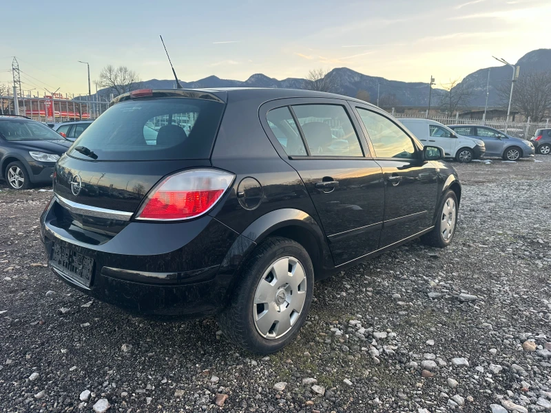 Opel Astra 1, 4i 90kc TOPPP, снимка 3 - Автомобили и джипове - 53112973