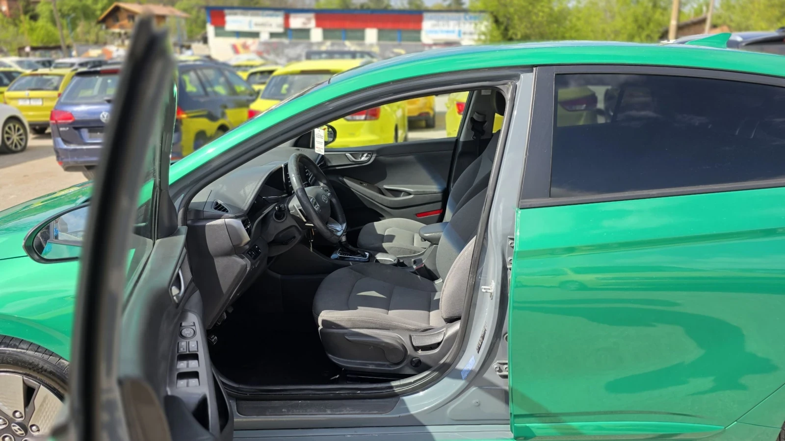 Hyundai Ioniq Hybrid*   *  | Mobile.bg   12