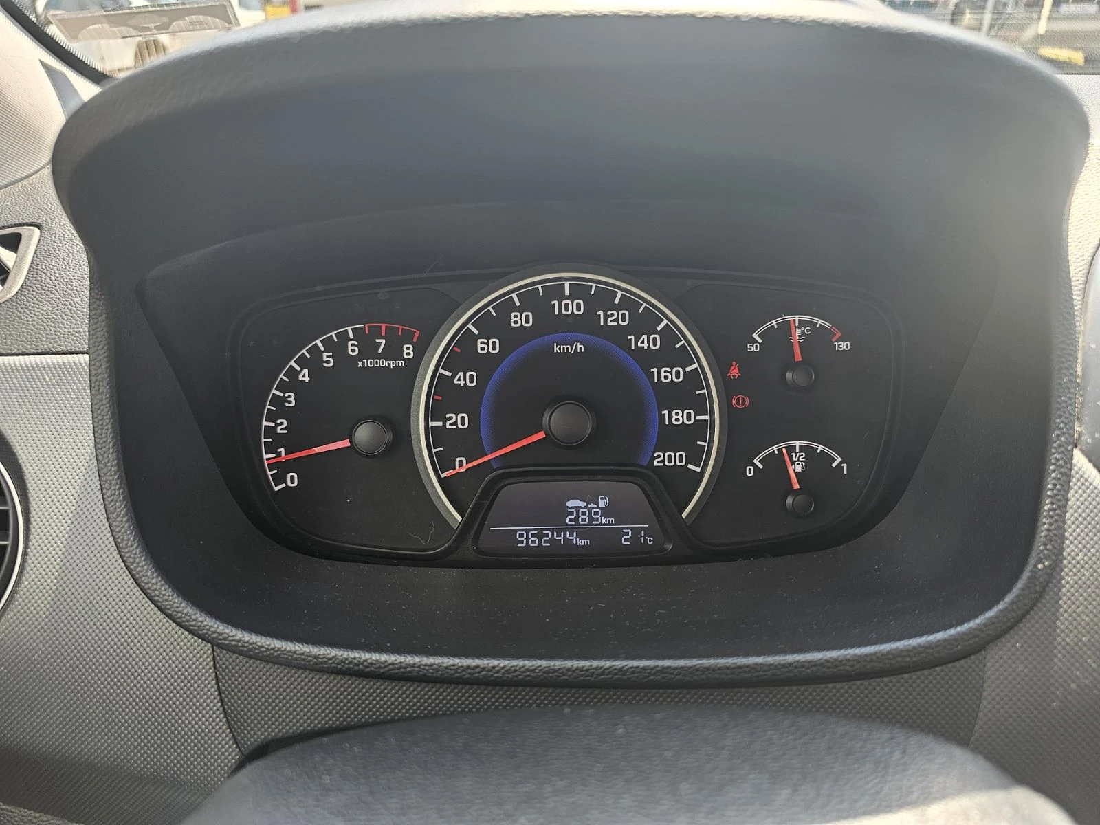 Hyundai I10 1.0 TCe 67 hp - изображение 8