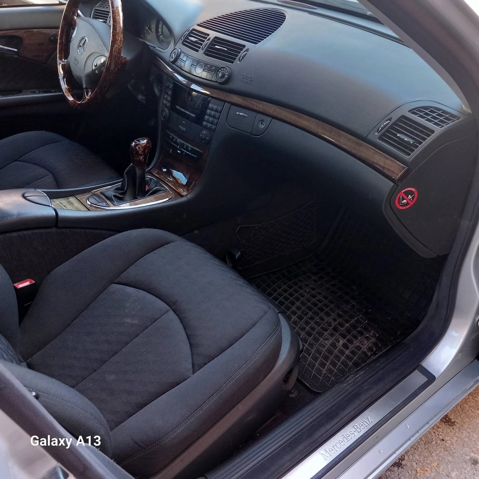 Mercedes-Benz E 220  - изображение 10