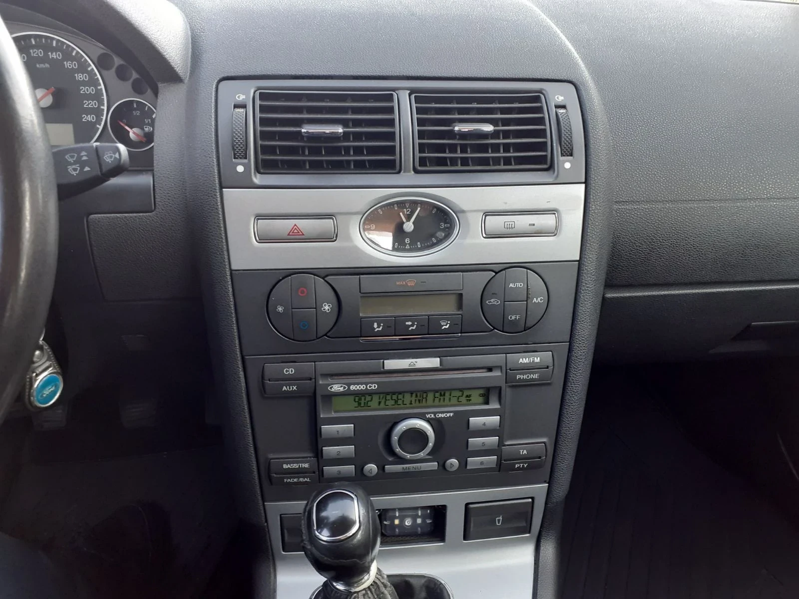 Ford Mondeo  - изображение 8