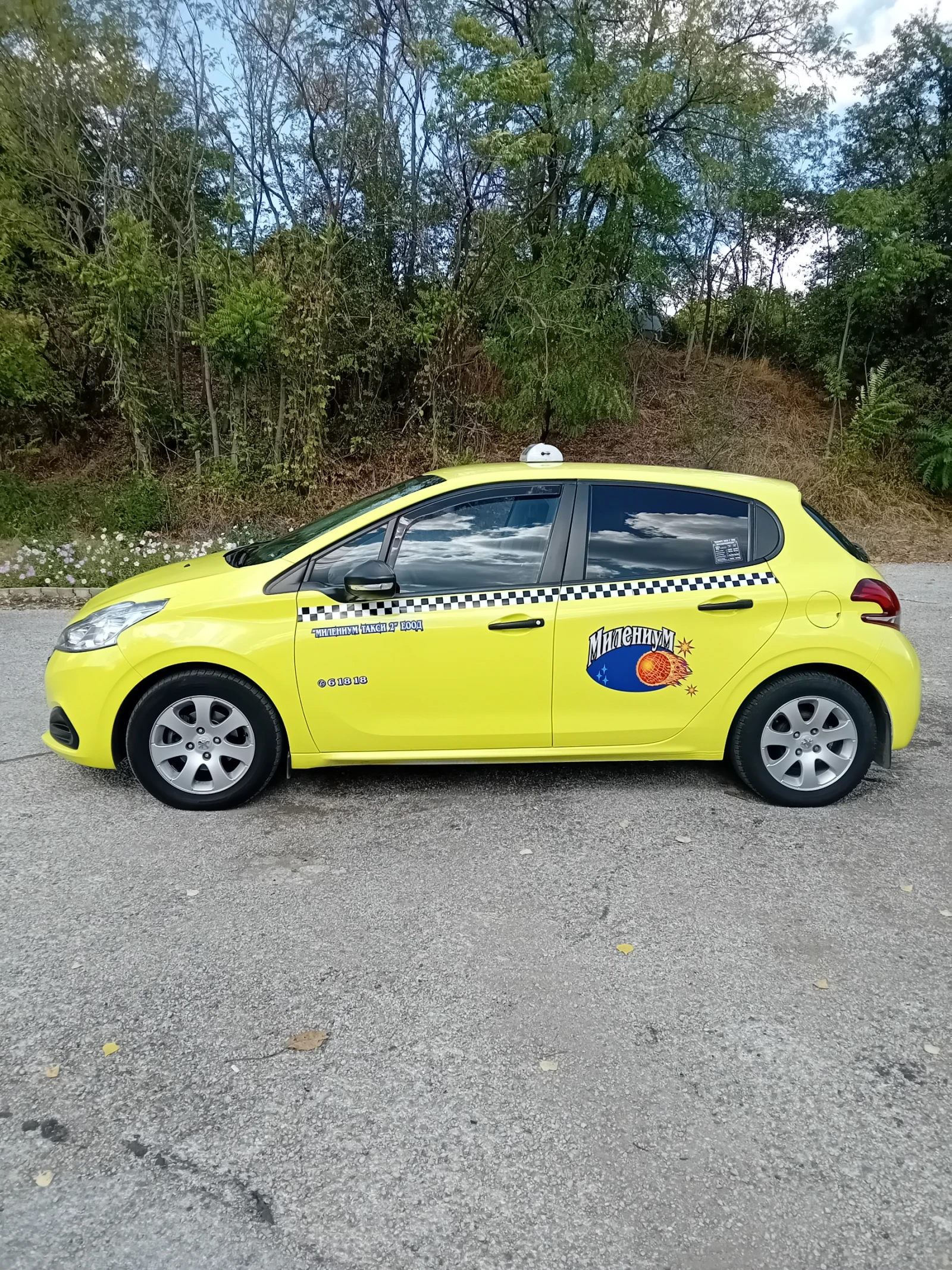 Peugeot 208 | Mobile.bg � ����������� 1