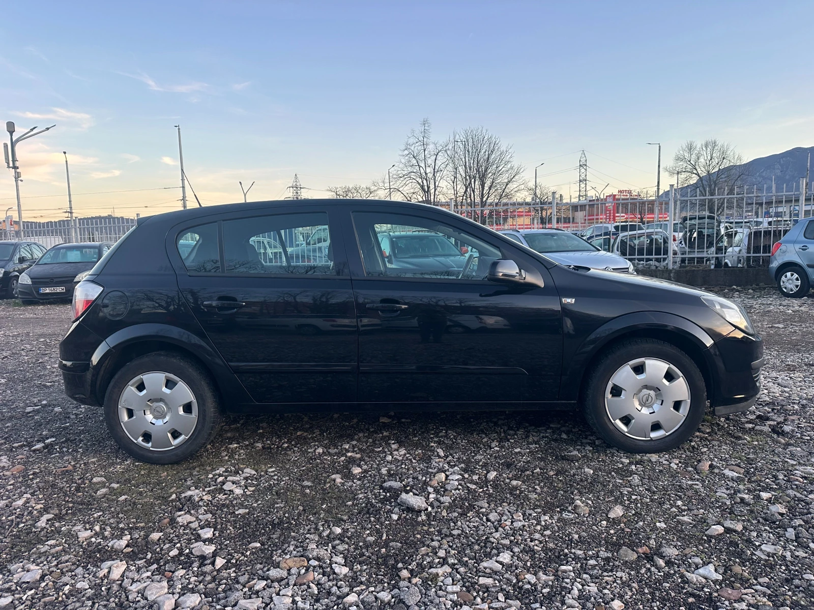 Opel Astra 1, 4i 90kc TOPPP - изображение 2