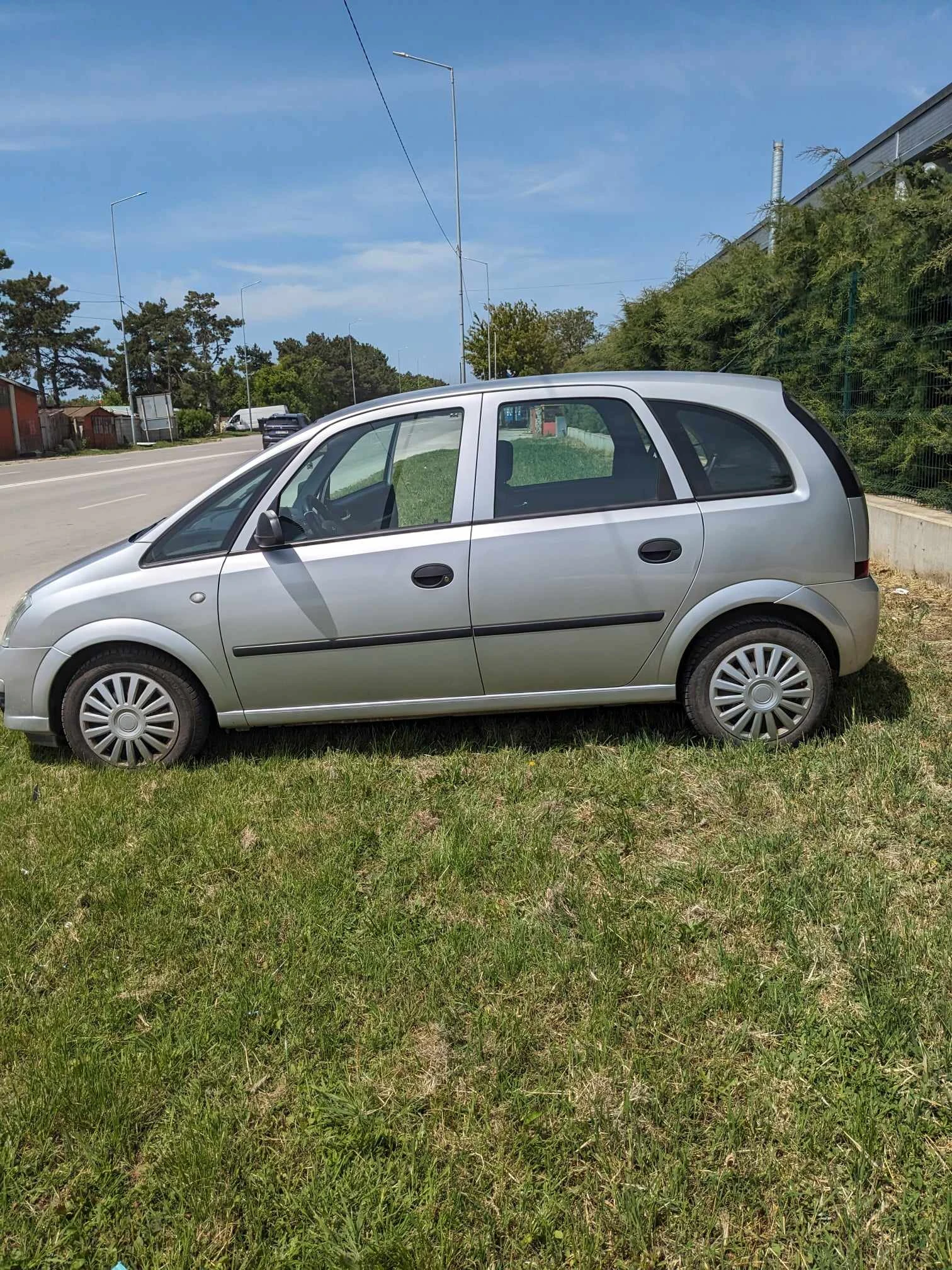 Opel Meriva 1.4i FACELIFT ОБСЛУЖЕН, снимка 2 - Автомобили и джипове - 53744994