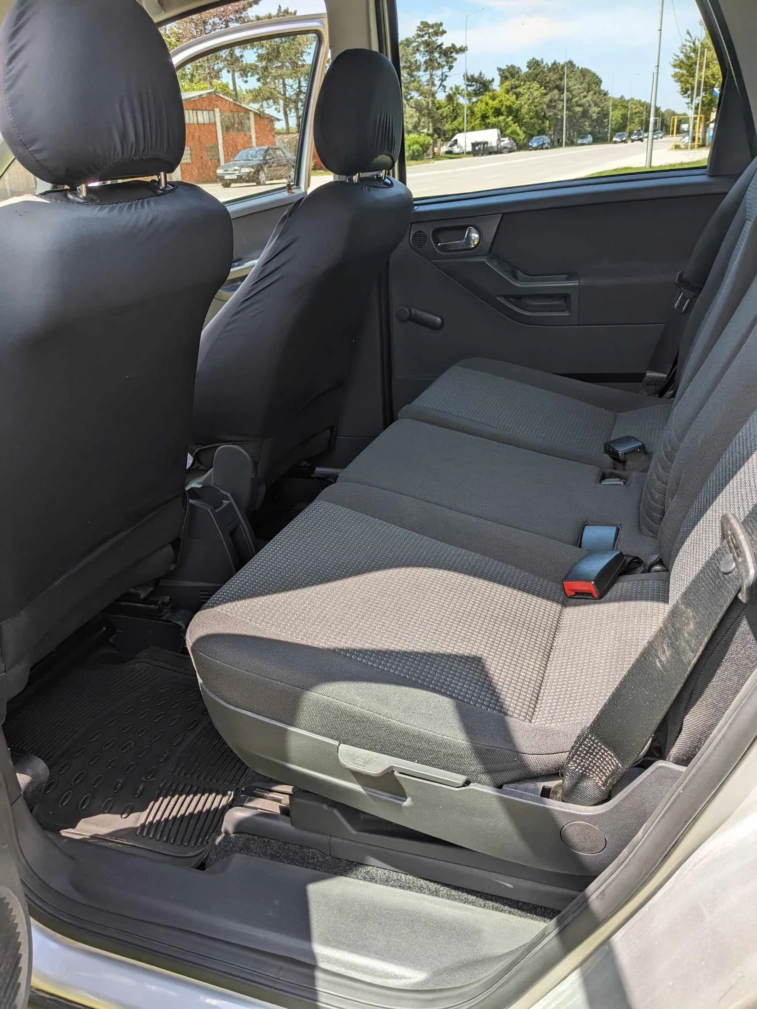 Opel Meriva 1.4i FACELIFT ОБСЛУЖЕН, снимка 8 - Автомобили и джипове - 53744994