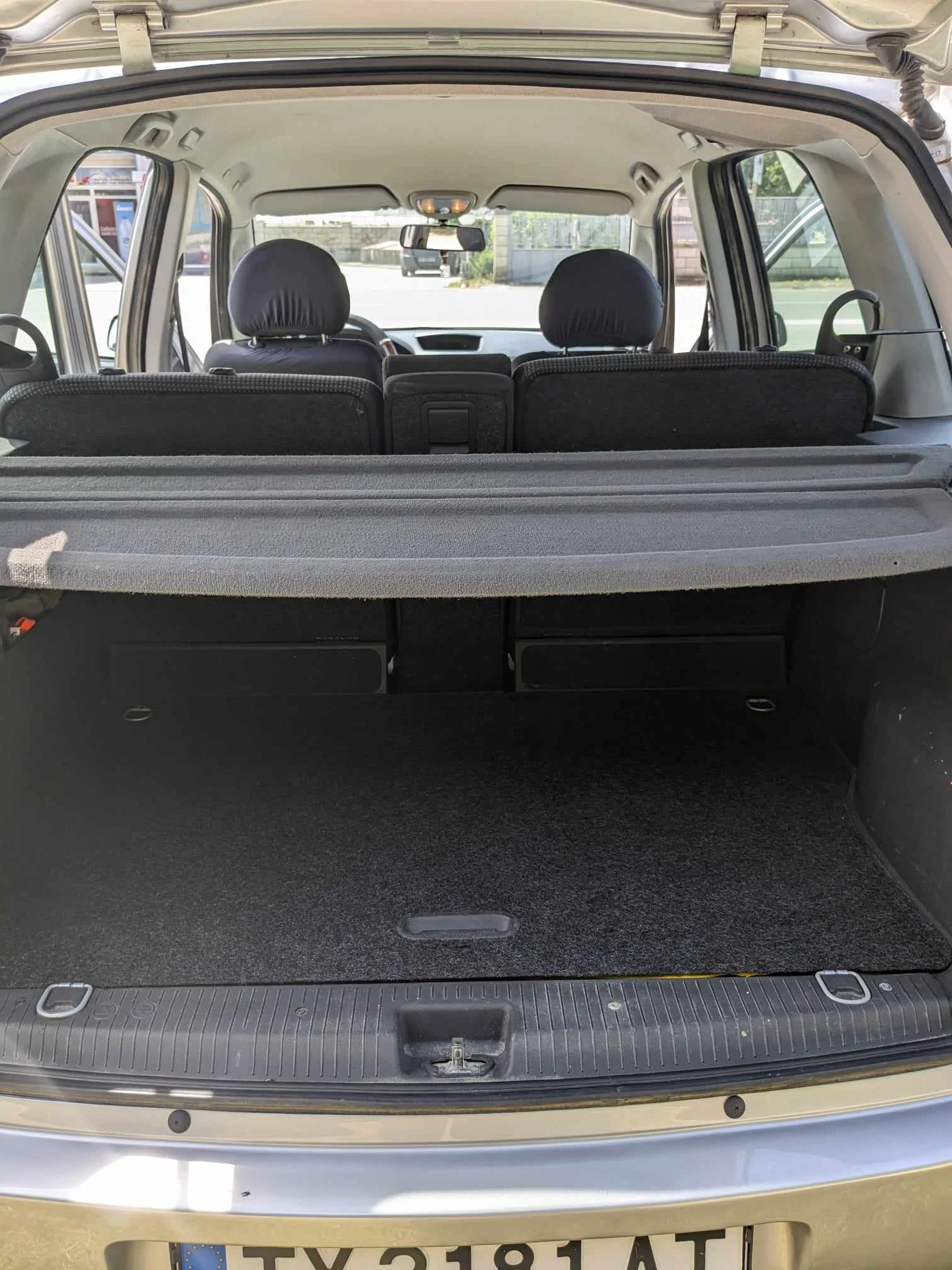 Opel Meriva 1.4i FACELIFT ОБСЛУЖЕН, снимка 9 - Автомобили и джипове - 53744994