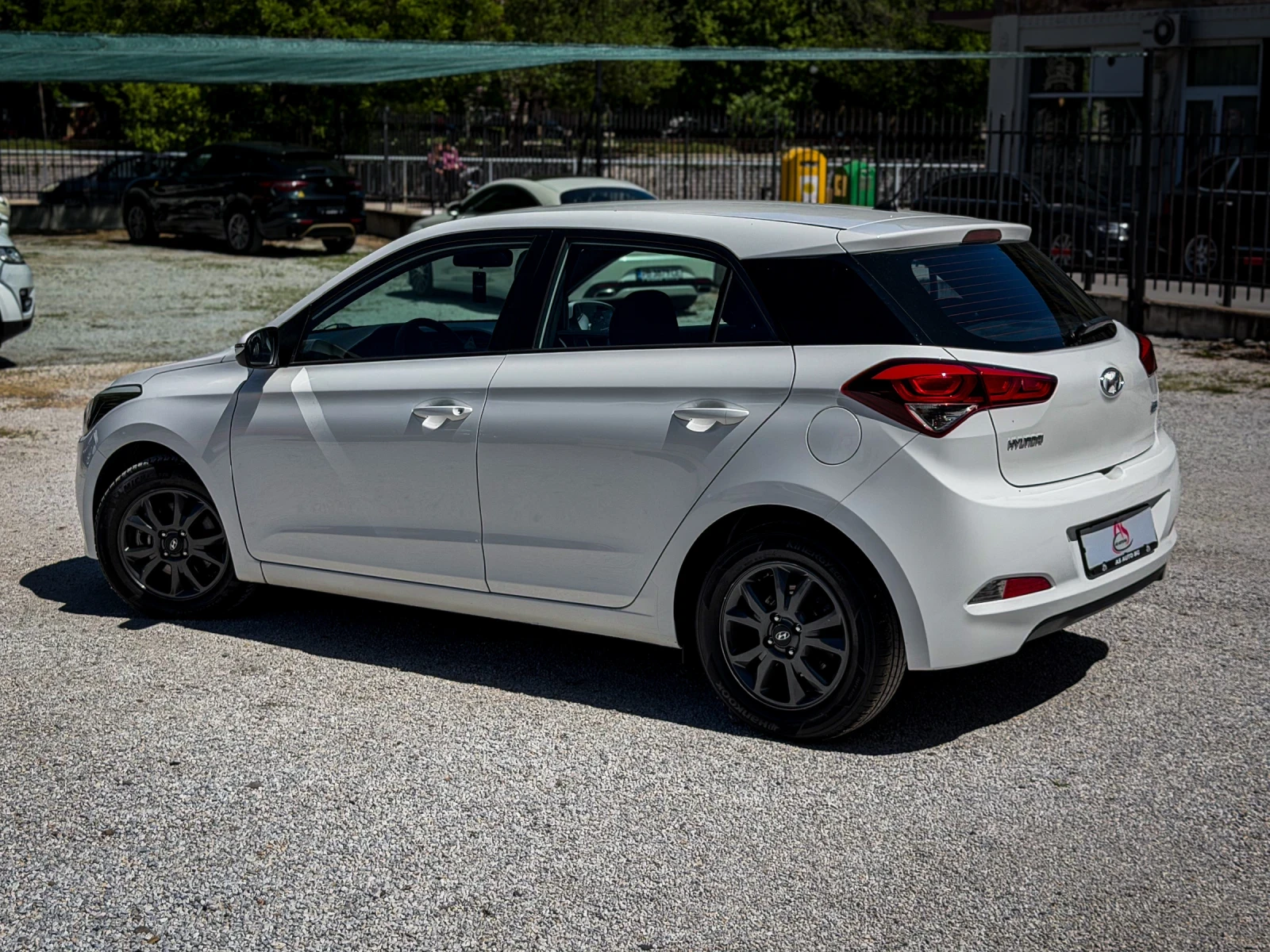 Hyundai I20 1.1CRDI * 6 ск. * 75 к.с * EURO6 * НОВ ВНОС, снимка 5 - Автомобили и джипове - 54159612