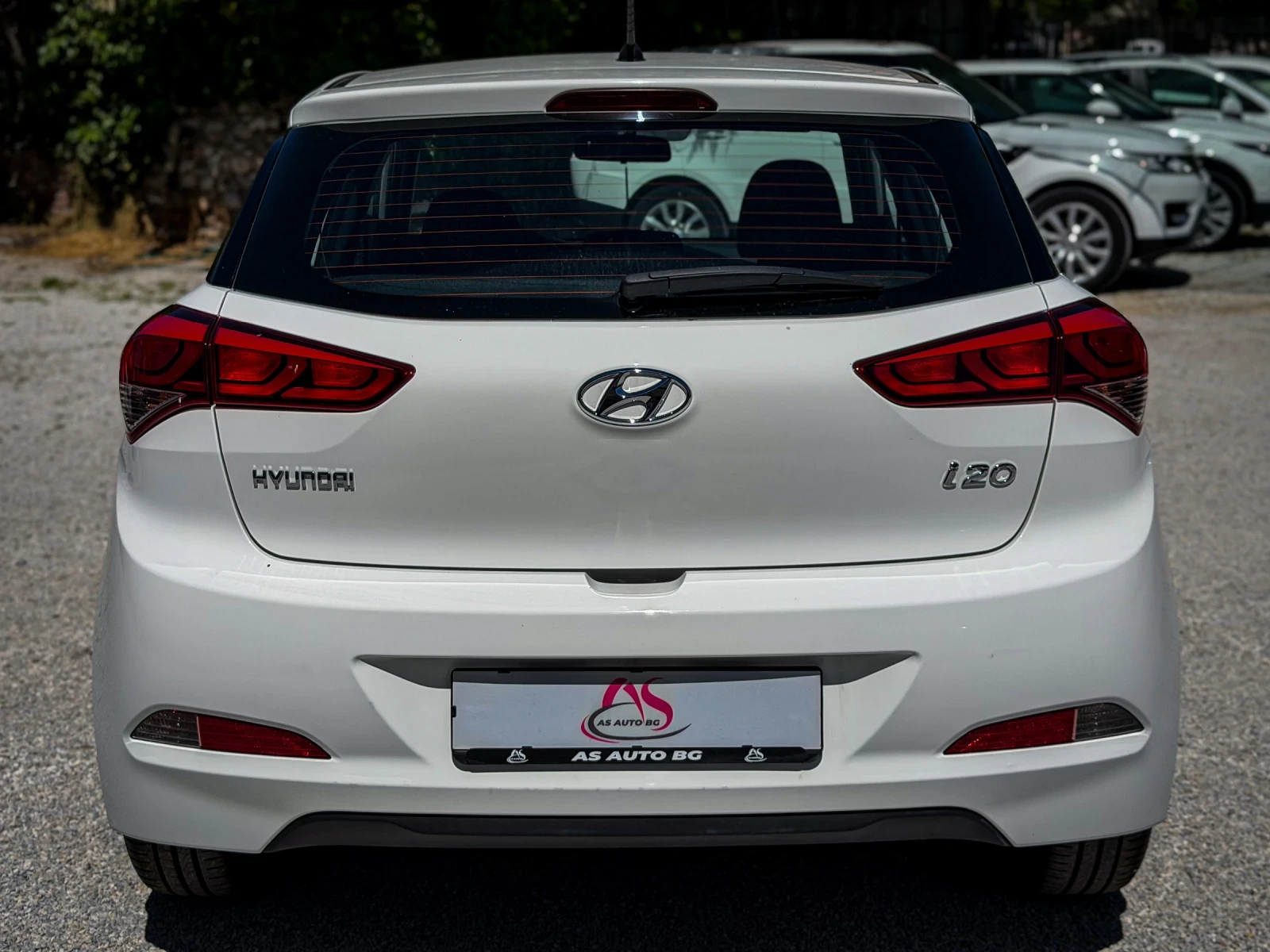 Hyundai I20 1.1CRDI * 6 ск. * 75 к.с * EURO6 * НОВ ВНОС, снимка 6 - Автомобили и джипове - 54159612