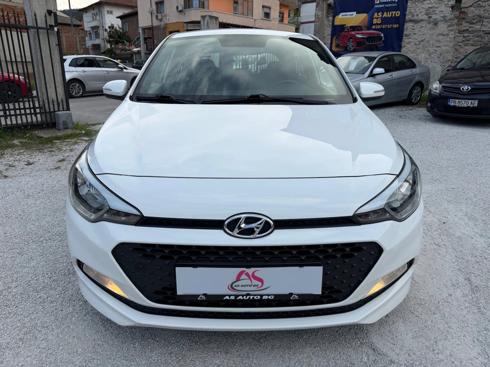 Hyundai I20 1.1CRDI * 6 ск. * 75 к.с * EURO6 * НОВ ВНОС, снимка 2 - Автомобили и джипове - 54159612