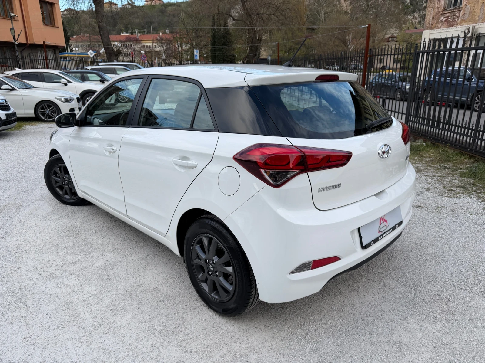 Hyundai I20 1.1CRDI * 6 ск. * 75 к.с * EURO6 * НОВ ВНОС, снимка 5 - Автомобили и джипове - 54159612