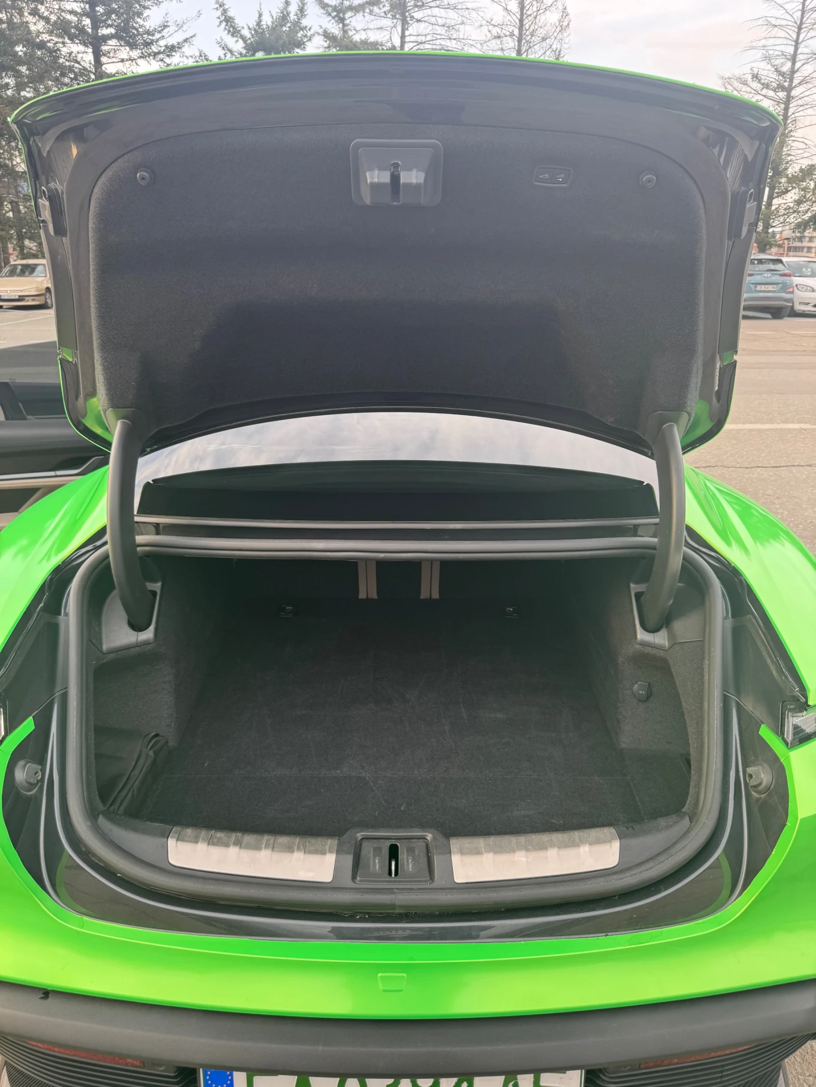 Porsche Taycan Turbo S 761, снимка 16 - Автомобили и джипове - 54229726