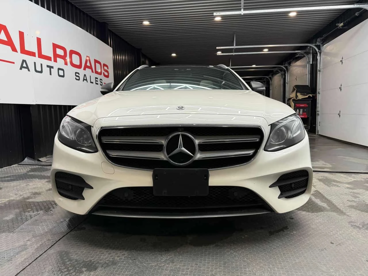 Mercedes-Benz E 400 4MATIC| SUNPOOF| 360| HEATED SEATS| AMBIENT | Mobile.bg � ����������� 2