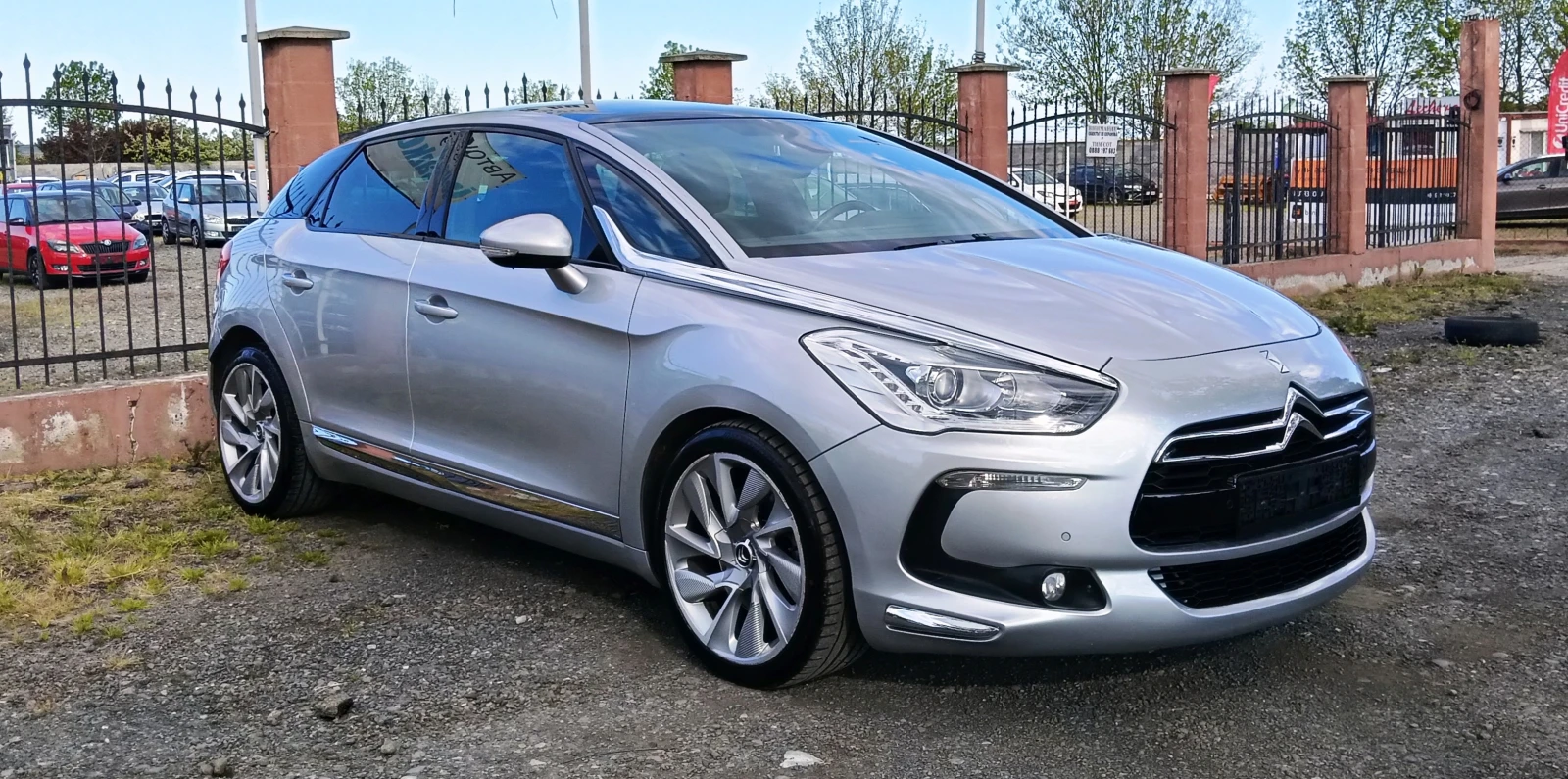 Citroen DS5 2.0HDI 163ps, снимка 3 - Автомобили и джипове - 54399959