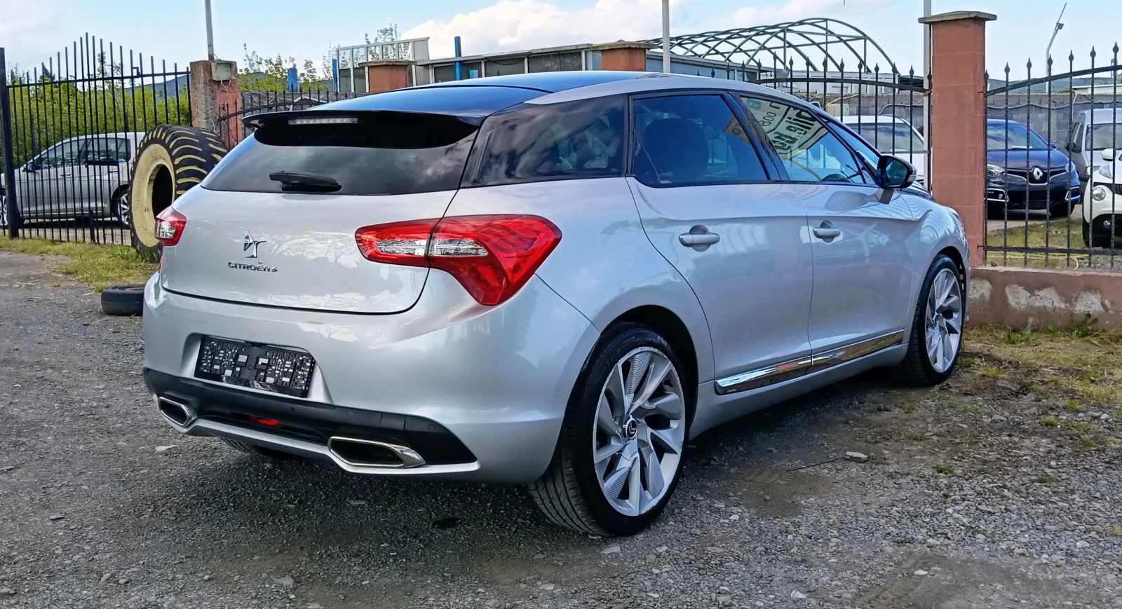 Citroen DS5 2.0HDI 163ps, снимка 4 - Автомобили и джипове - 54399959