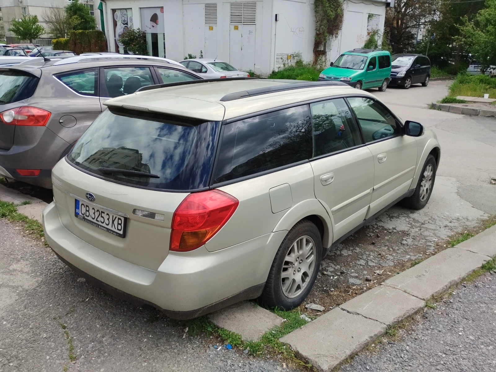 Subaru Outback, снимка 4 - Автомобили и джипове - 54412201