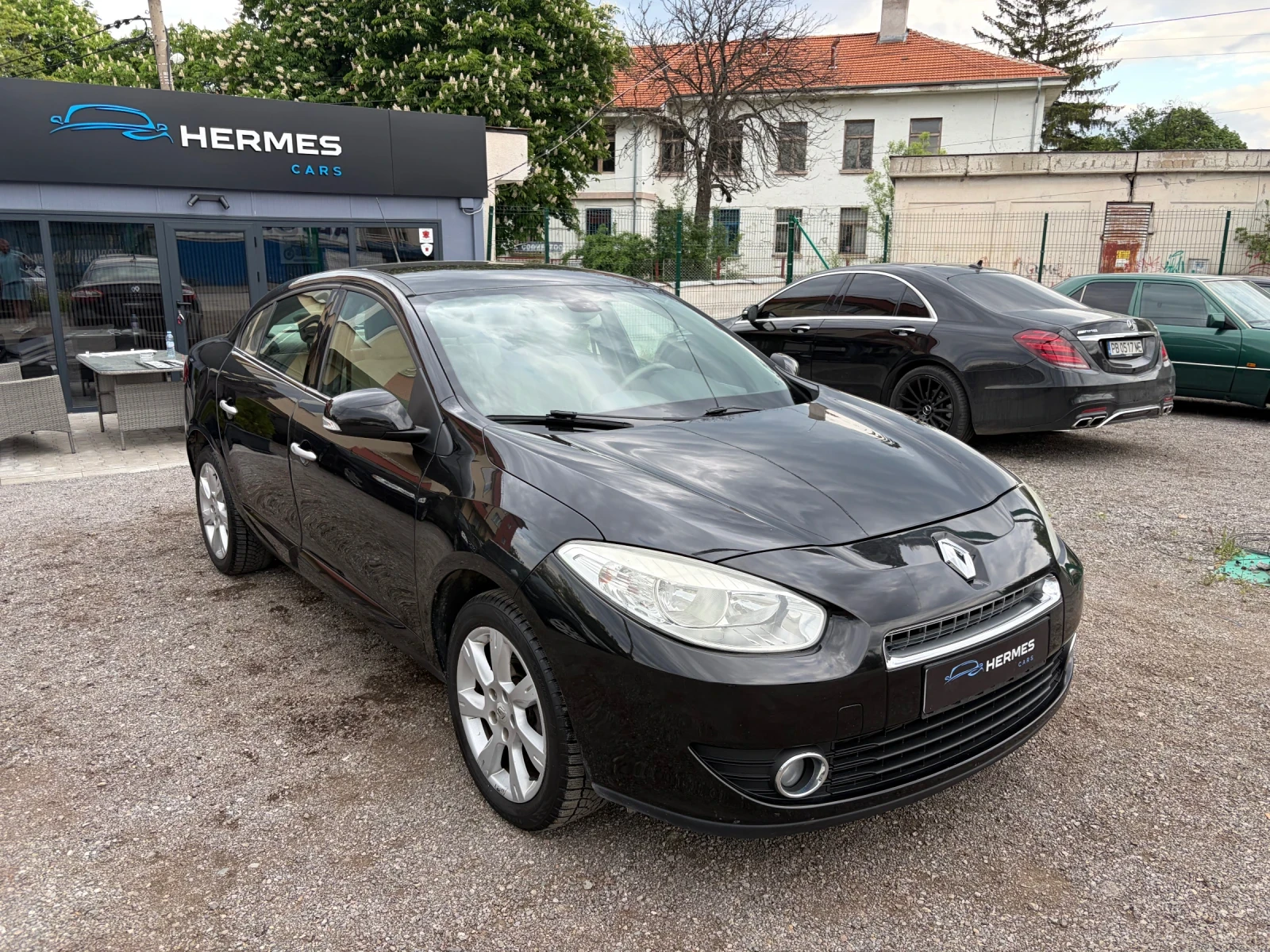 Renault Fluence, снимка 2 - Автомобили и джипове - 54546925