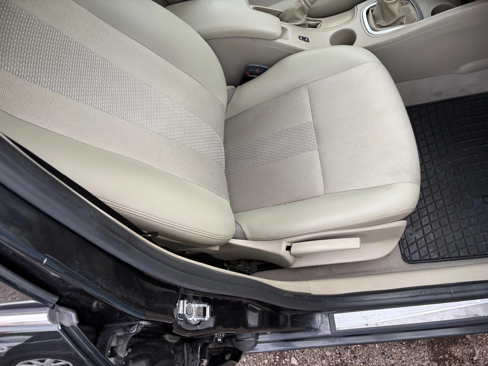 Renault Fluence, снимка 15 - Автомобили и джипове - 54546925