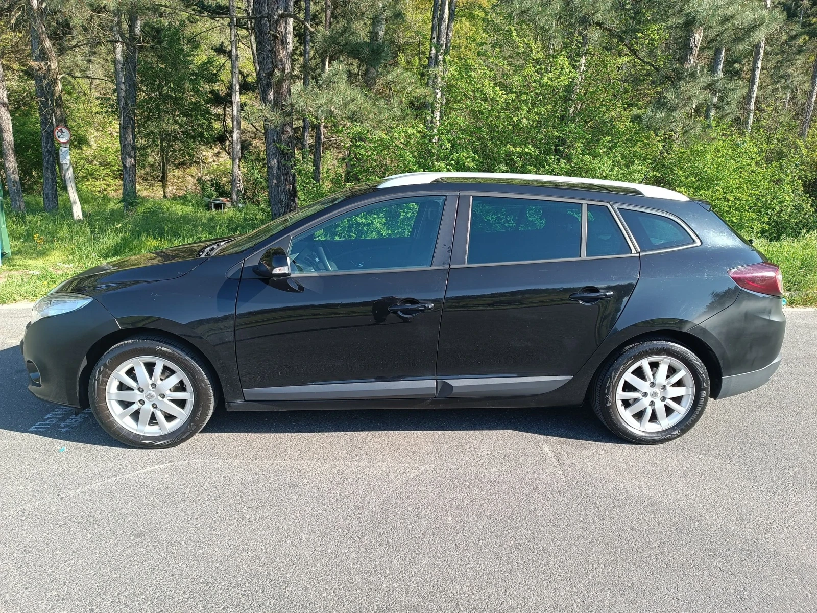 Renault Megane 1.5dci, снимка 3 - Автомобили и джипове - 54563917