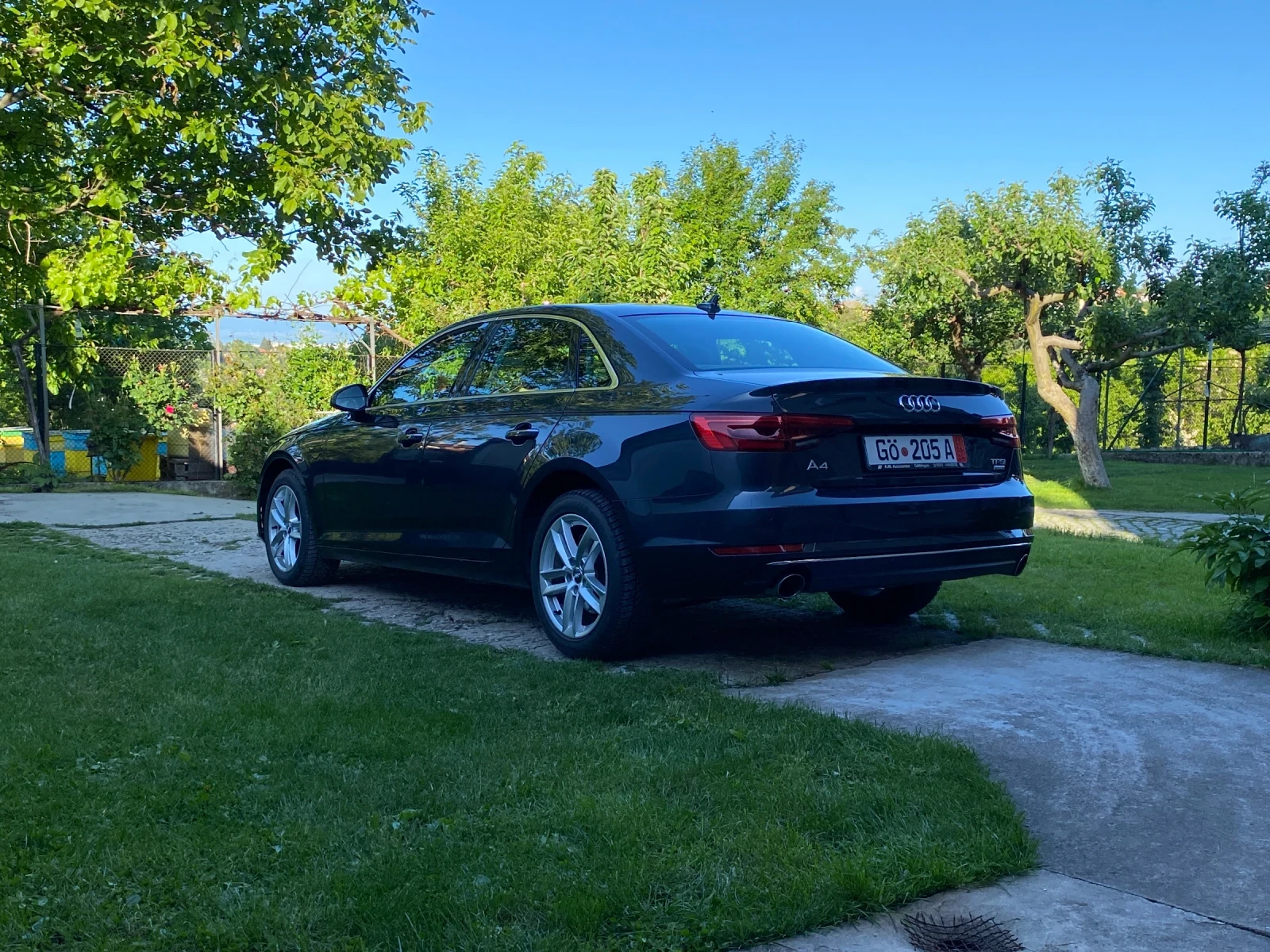 Audi A4 TFSI Ultra, снимка 5 - Автомобили и джипове - 54633334