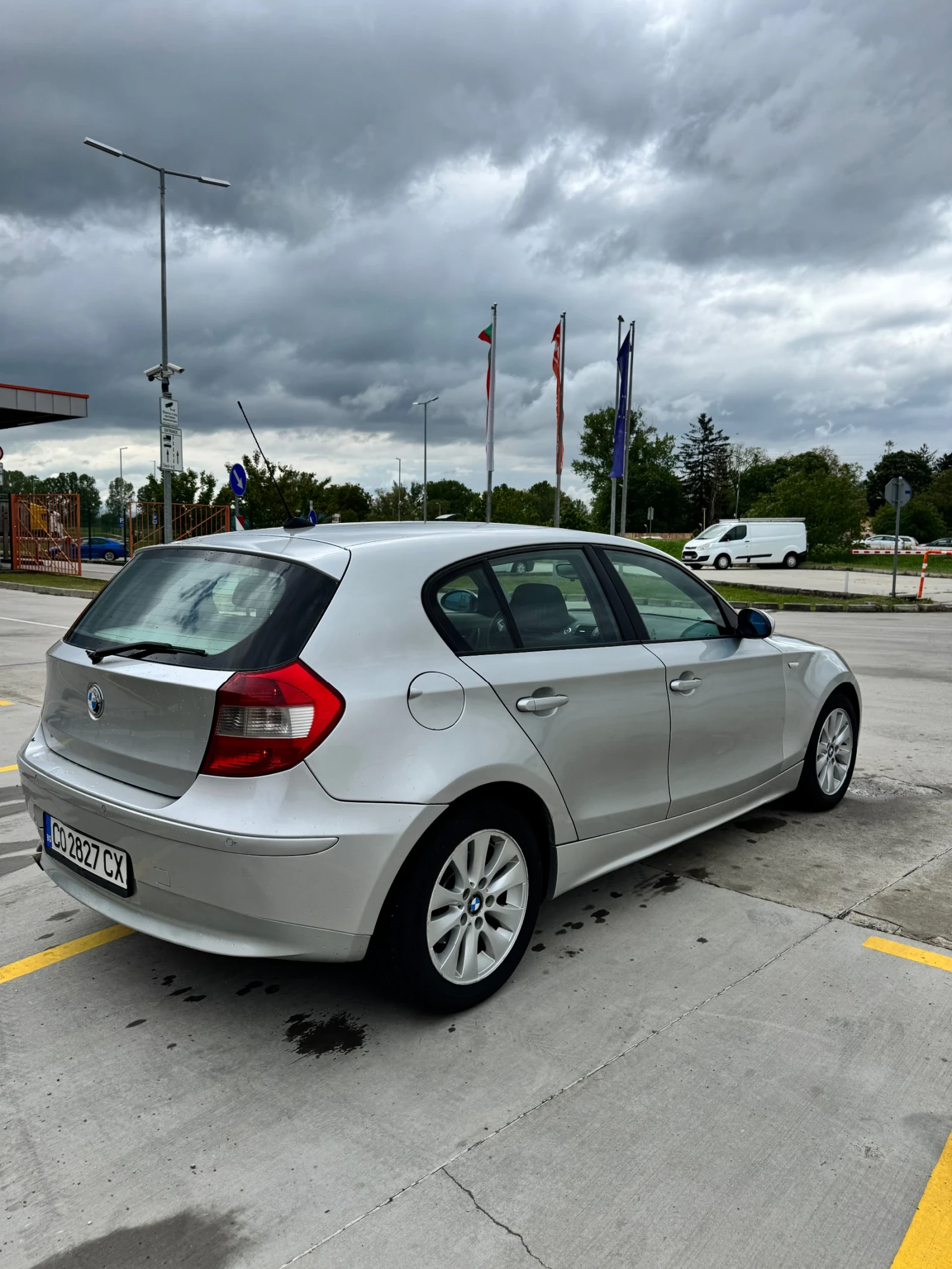 BMW 118, снимка 4 - Автомобили и джипове - 54650872