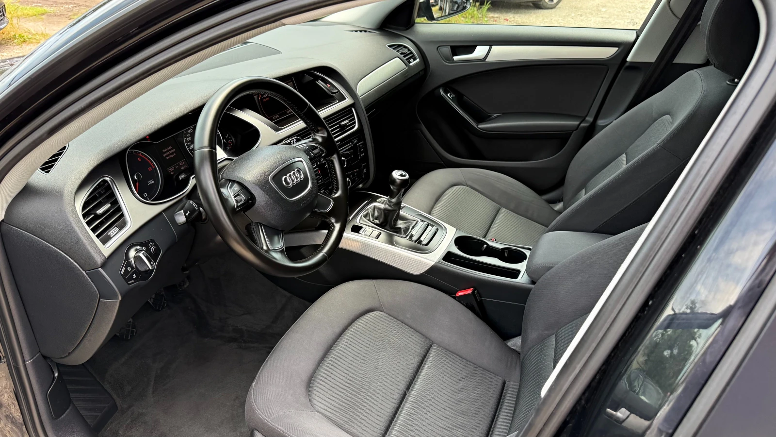 Audi A4 2.0TDI FACELIFT BiXenon ЕВРО-5В, снимка 7 - Автомобили и джипове - 54740952