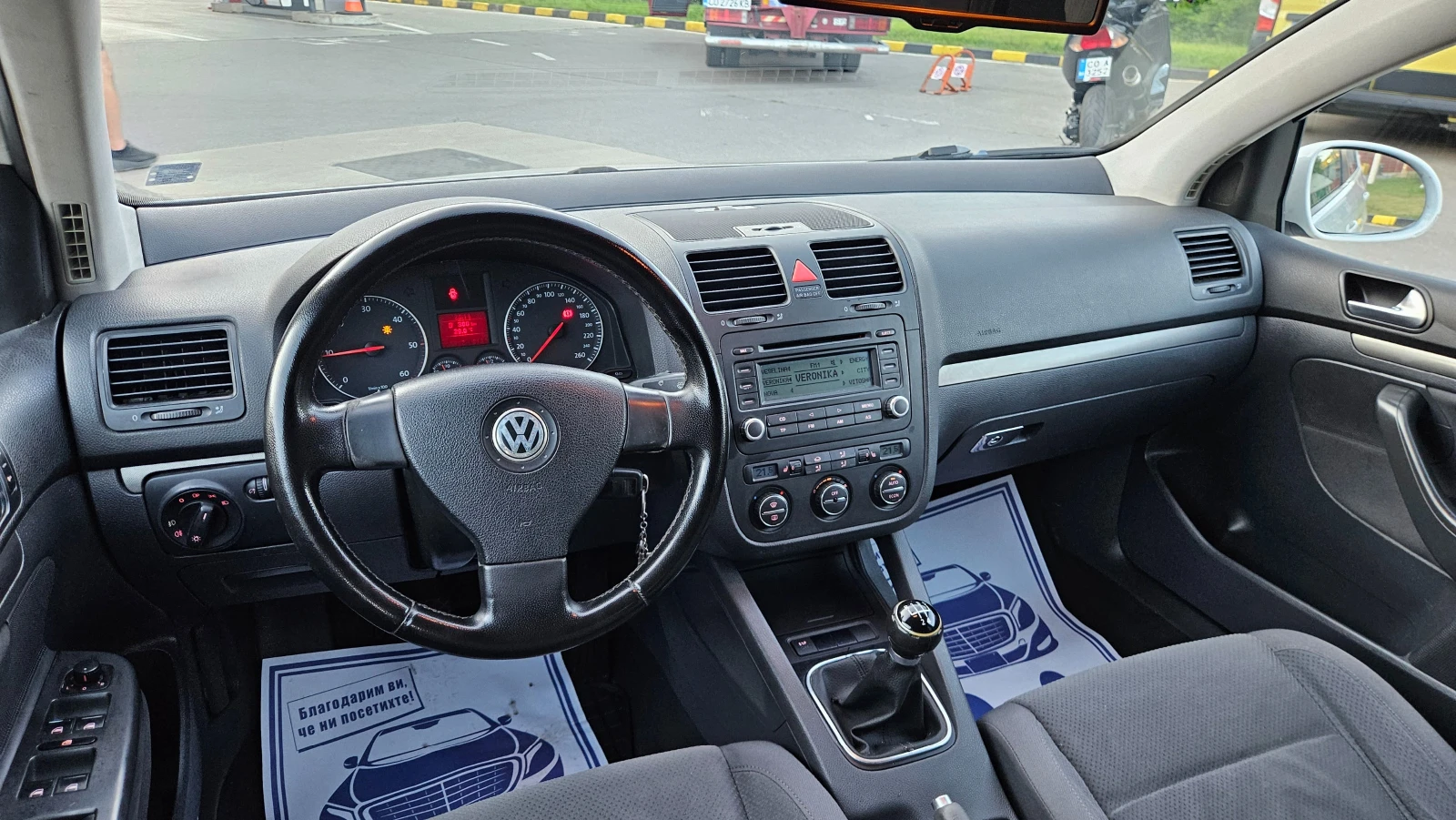 VW Golf 1.9 Tdi 6skorost/Klimatronik/Top sustoqnie, снимка 11 - Автомобили и джипове - 55075416
