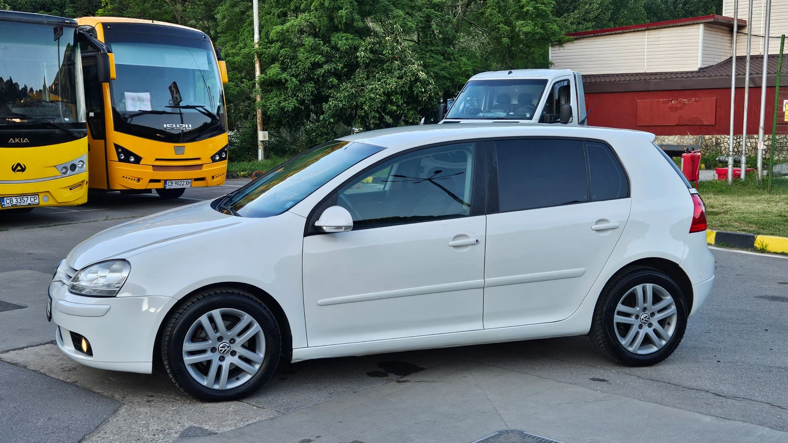VW Golf 1.9 Tdi 6skorost/Klimatronik/Top sustoqnie, снимка 3 - Автомобили и джипове - 55075416