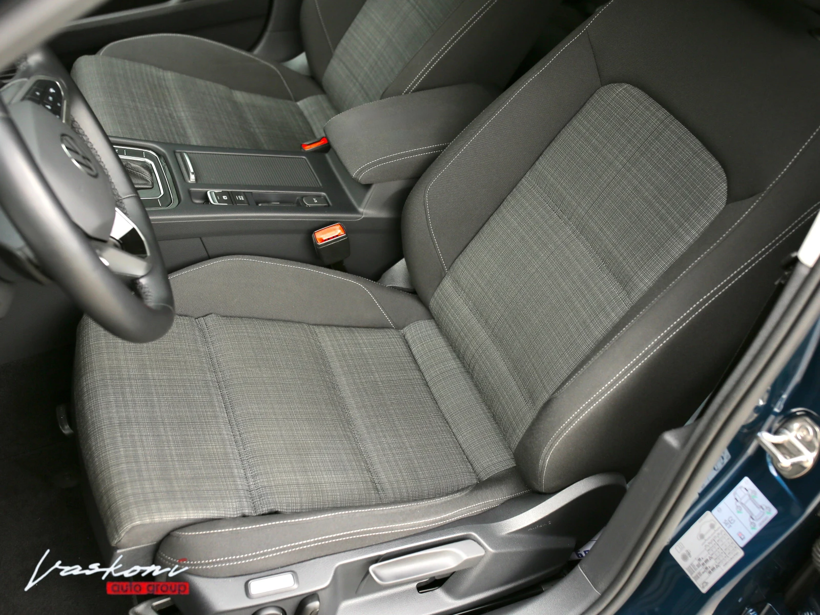 VW Passat 8.5 2.0 TDI, снимка 10 - Автомобили и джипове - 55235684