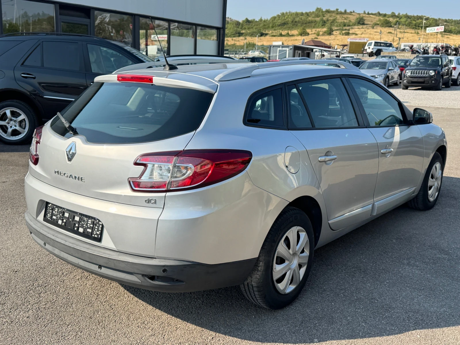 Renault Megane 1.6dci FACE LIFT, снимка 4 - Автомобили и джипове - 55706416