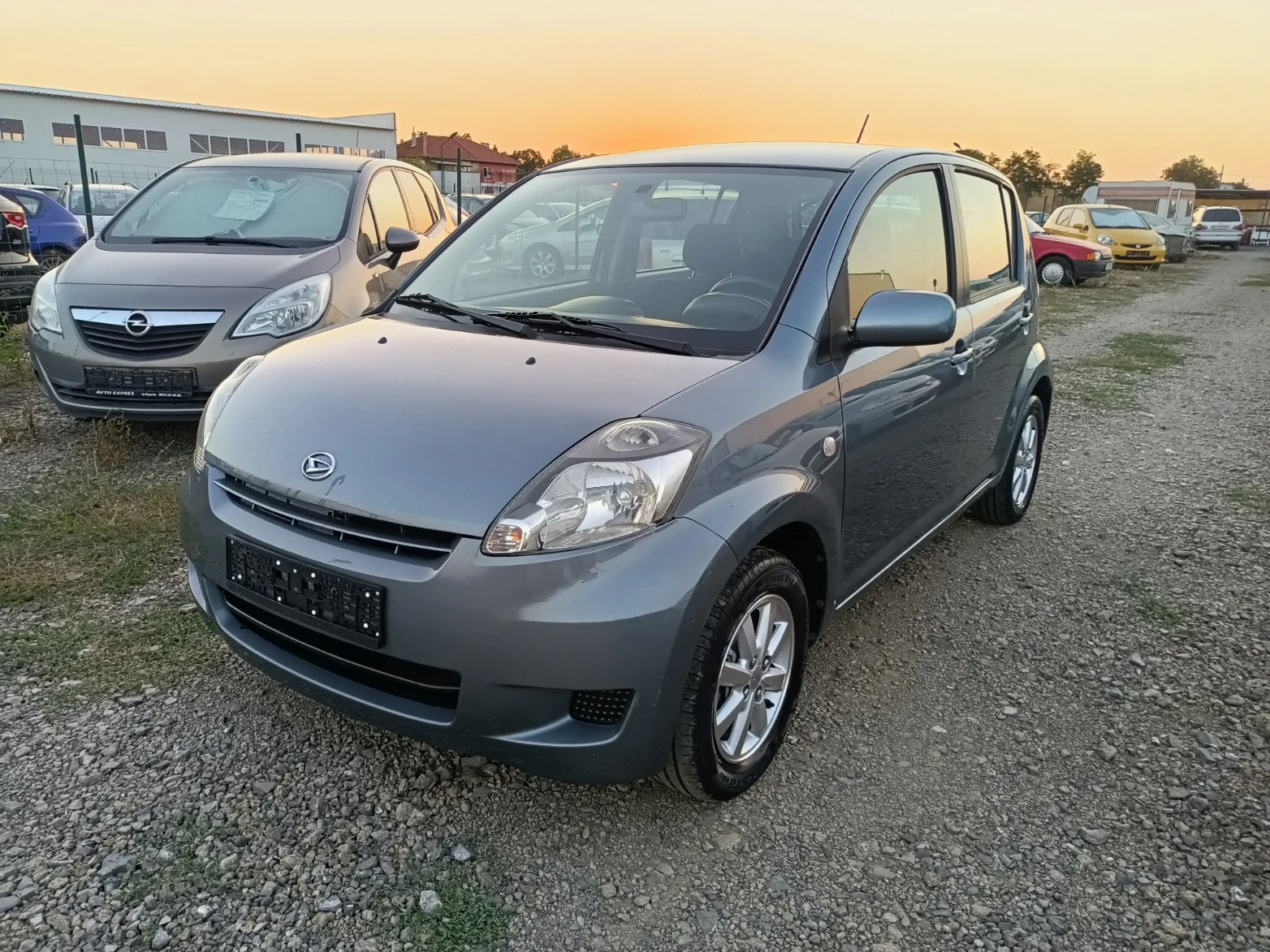 Daihatsu Sirion 1, 3i