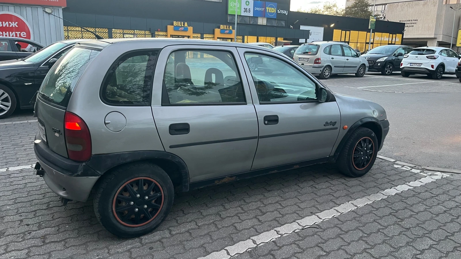 Opel Corsa, снимка 3 - Автомобили и джипове - 56217356