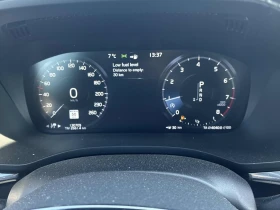 Volvo XC60 T6* R* DESIGN* ПОДГРЕВ* 360КАМЕРА* LANE* ASSIST* , снимка 9