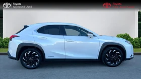     Lexus UX 250h 2.0 Hybrid Luxury