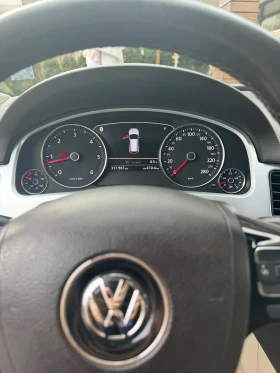 VW Touareg 3.0 TDI Първи собственик , снимка 6