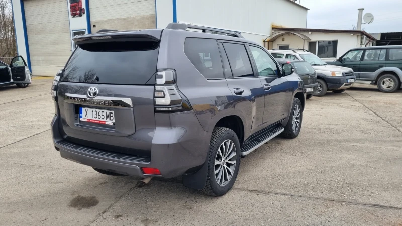 Toyota Land cruiser 150 Luxury Premium Black Edition, снимка 5 - Автомобили и джипове - 52280382