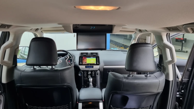 Toyota Land cruiser 150 Luxury Premium Black Edition, снимка 13 - Автомобили и джипове - 52280382